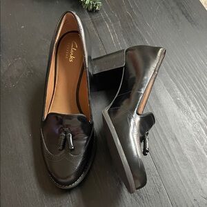 Clarks Women's Black Tassel Loafers heels